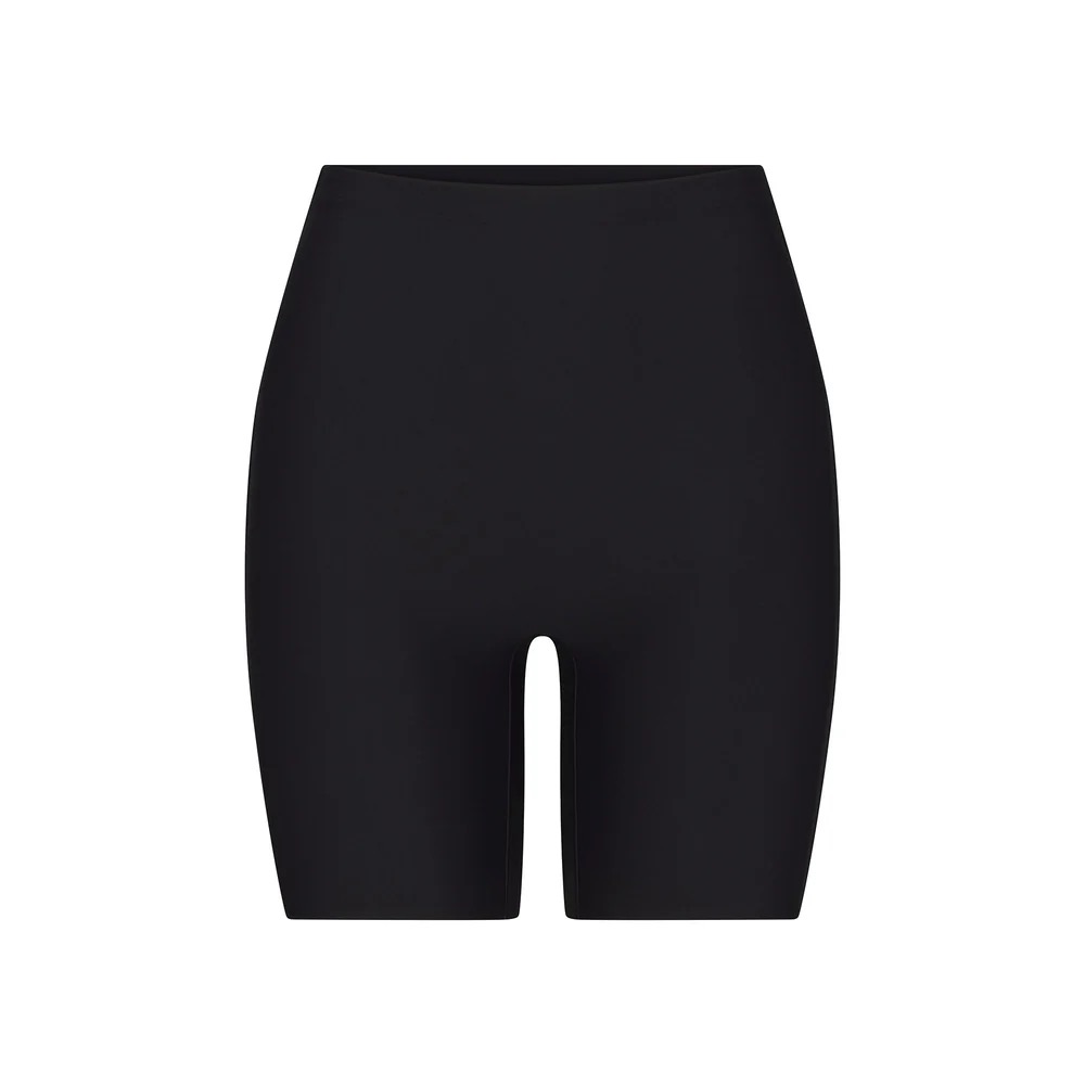 תמונה קידמית של BUTT ENHANCING SHORT