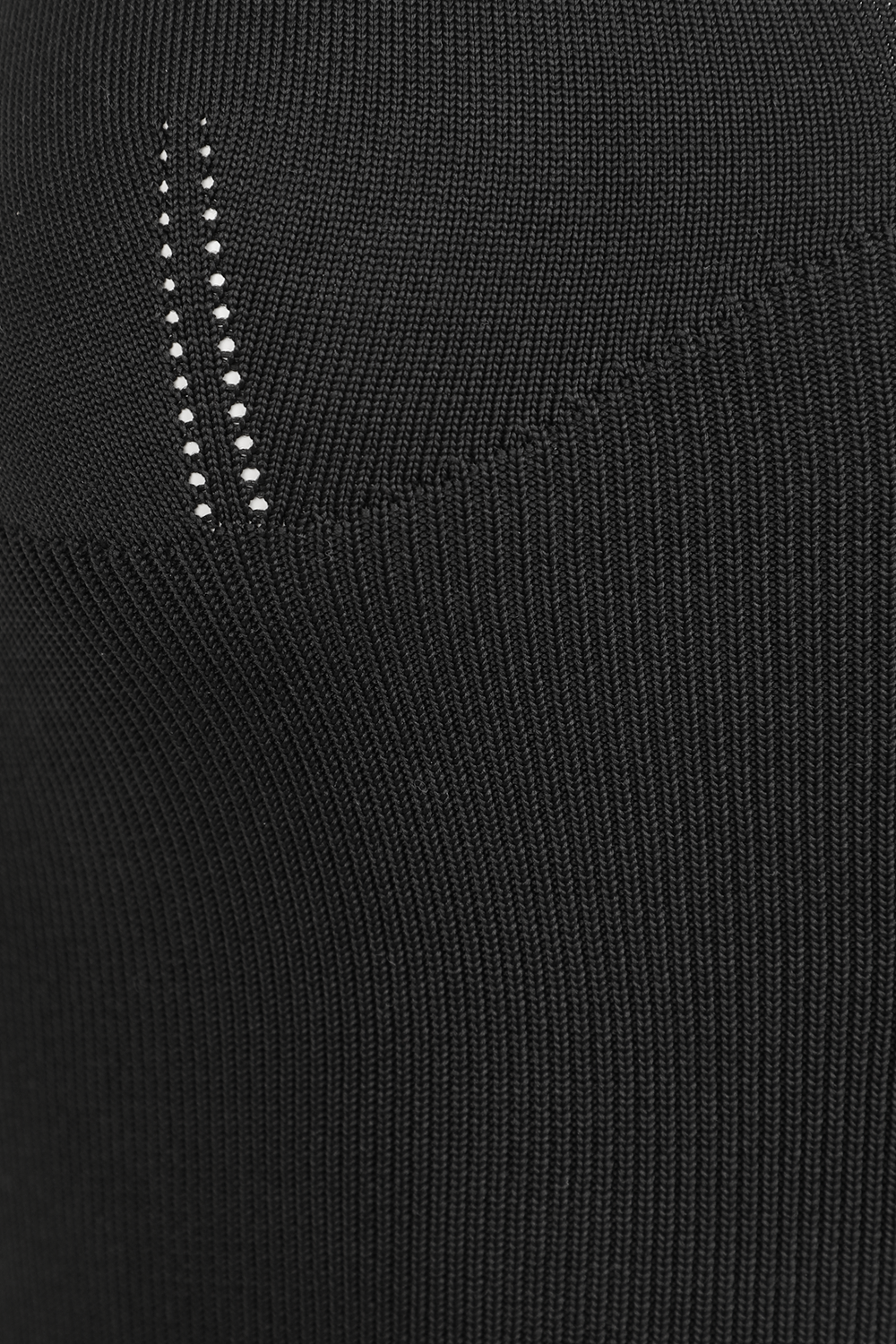 תמונה אחורית של גופייה סרוגה