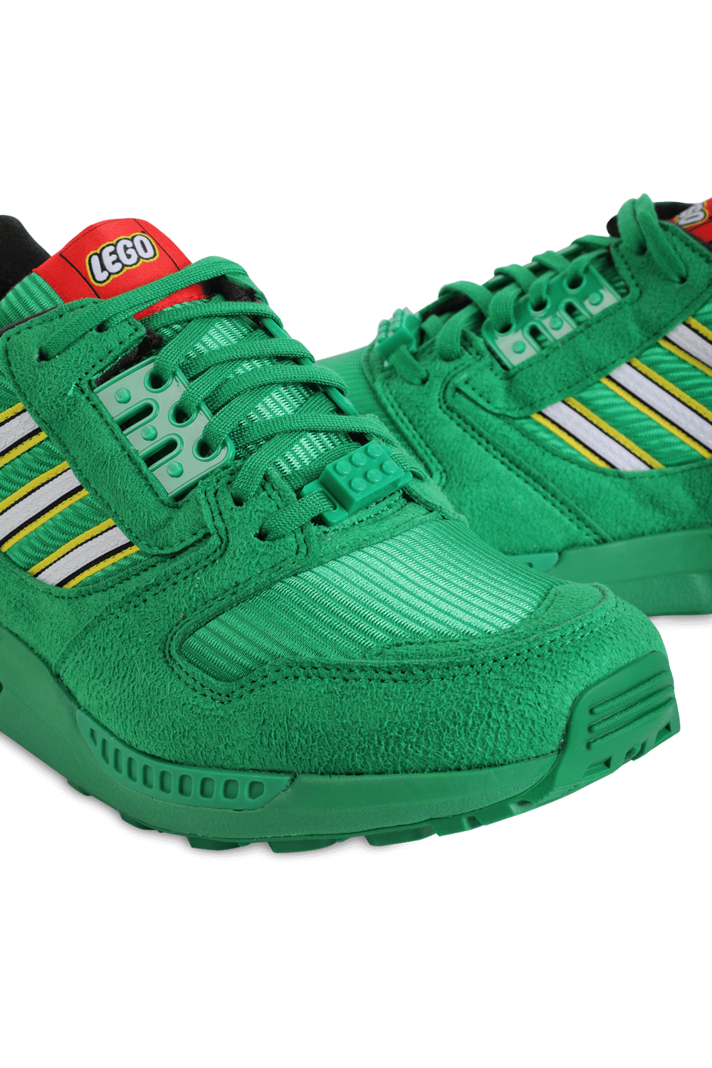 תמונת תקריב של Adidas X Lego ZX 8000 in Green