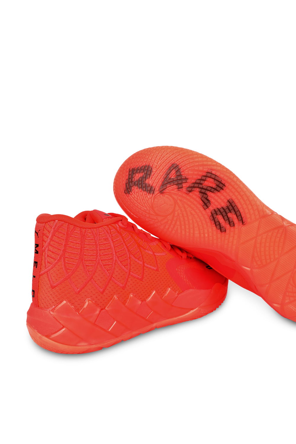 תמונת פנים של נעלי סניקרס אדומות רד בלאסט מדגם MB1