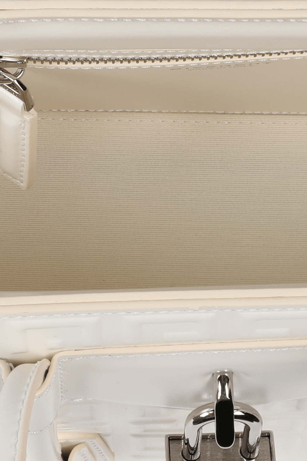 תמונת פנים של Antigona Lock Mini 4G Leather Bag in Ivory