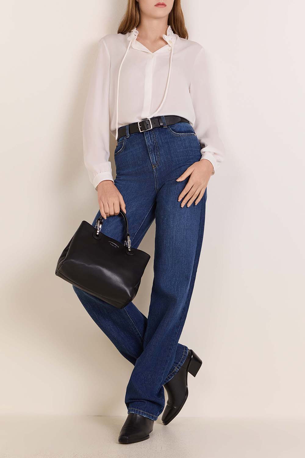 תמונת דוגמן קידמית של תיק