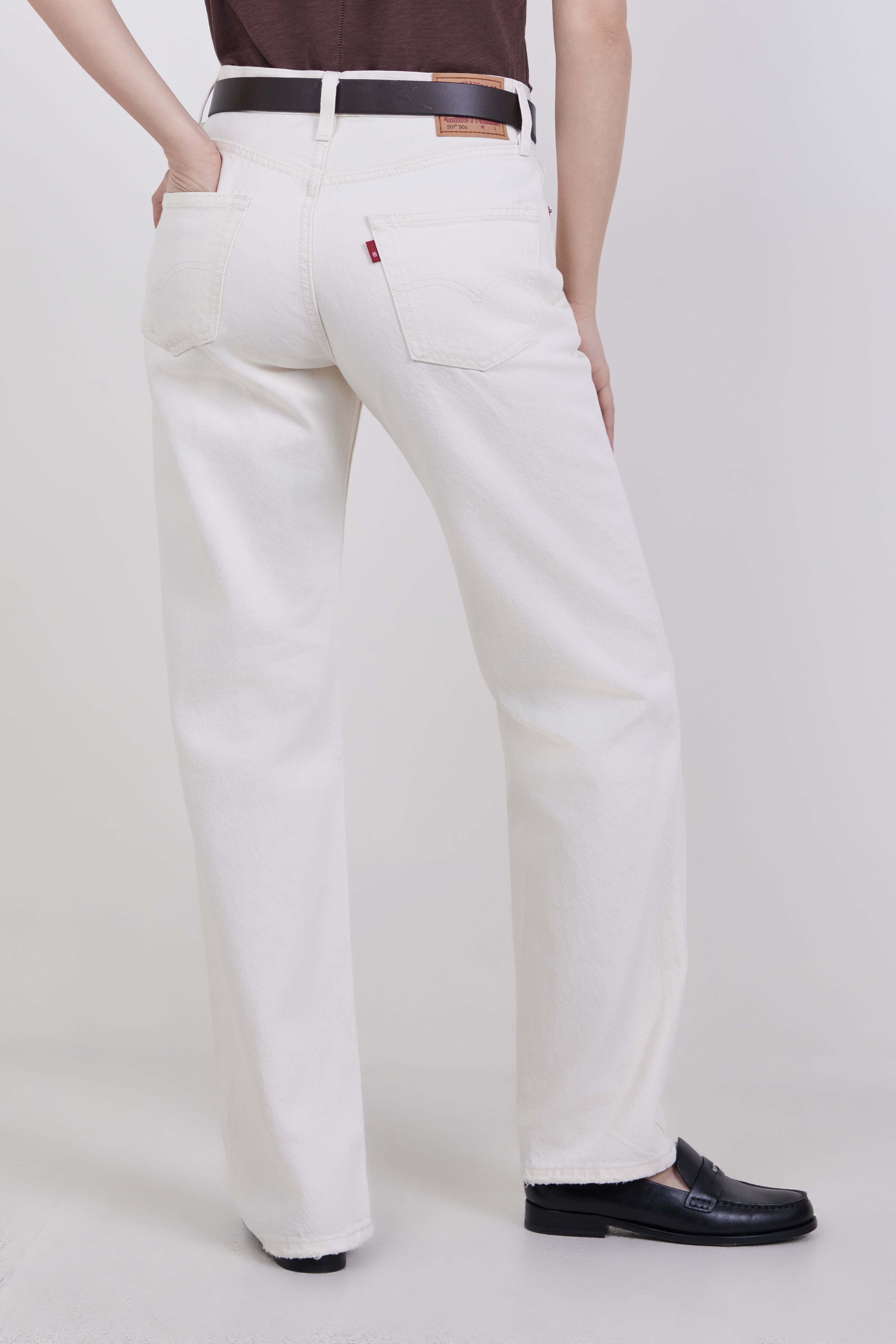 תמונת דוגמן אחורית של מכנסי ג'ינס 501 90S בגזרה ישרה