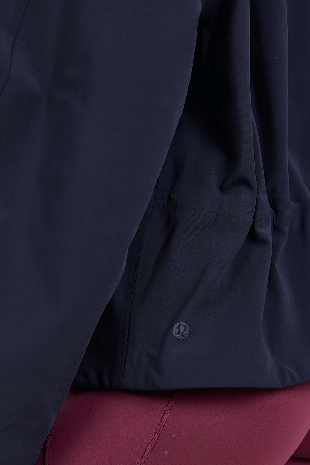 תמונת תקריב דוגמן של Cross Chill Jacket Cnich-Back Casual Jacket