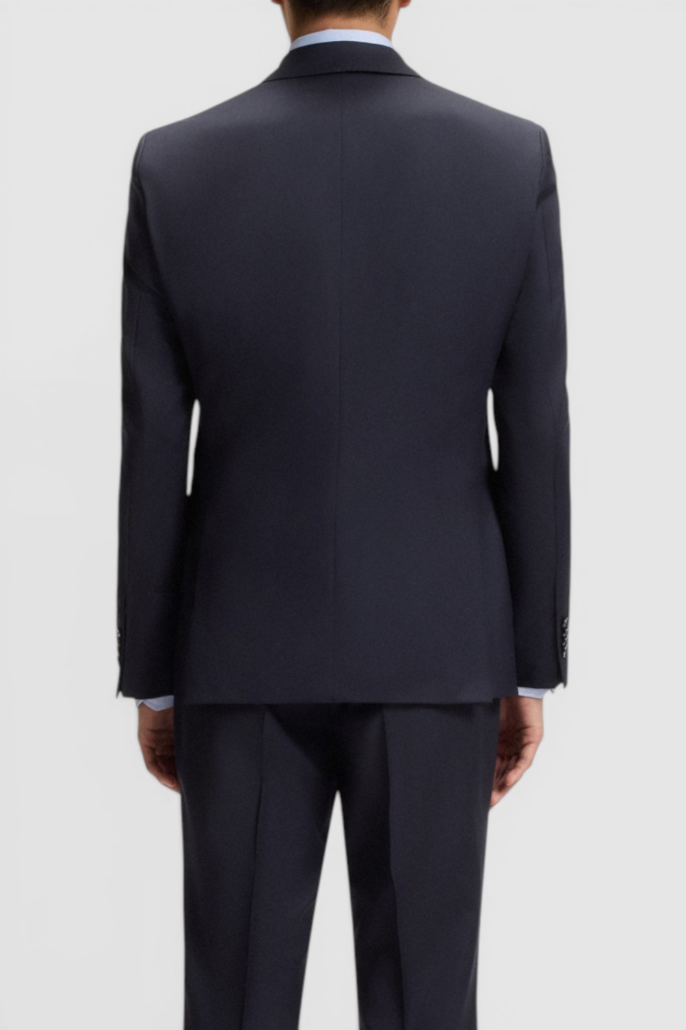 תמונת דוגמן אחורית של ז'קט מחויט בגזרה ישרה