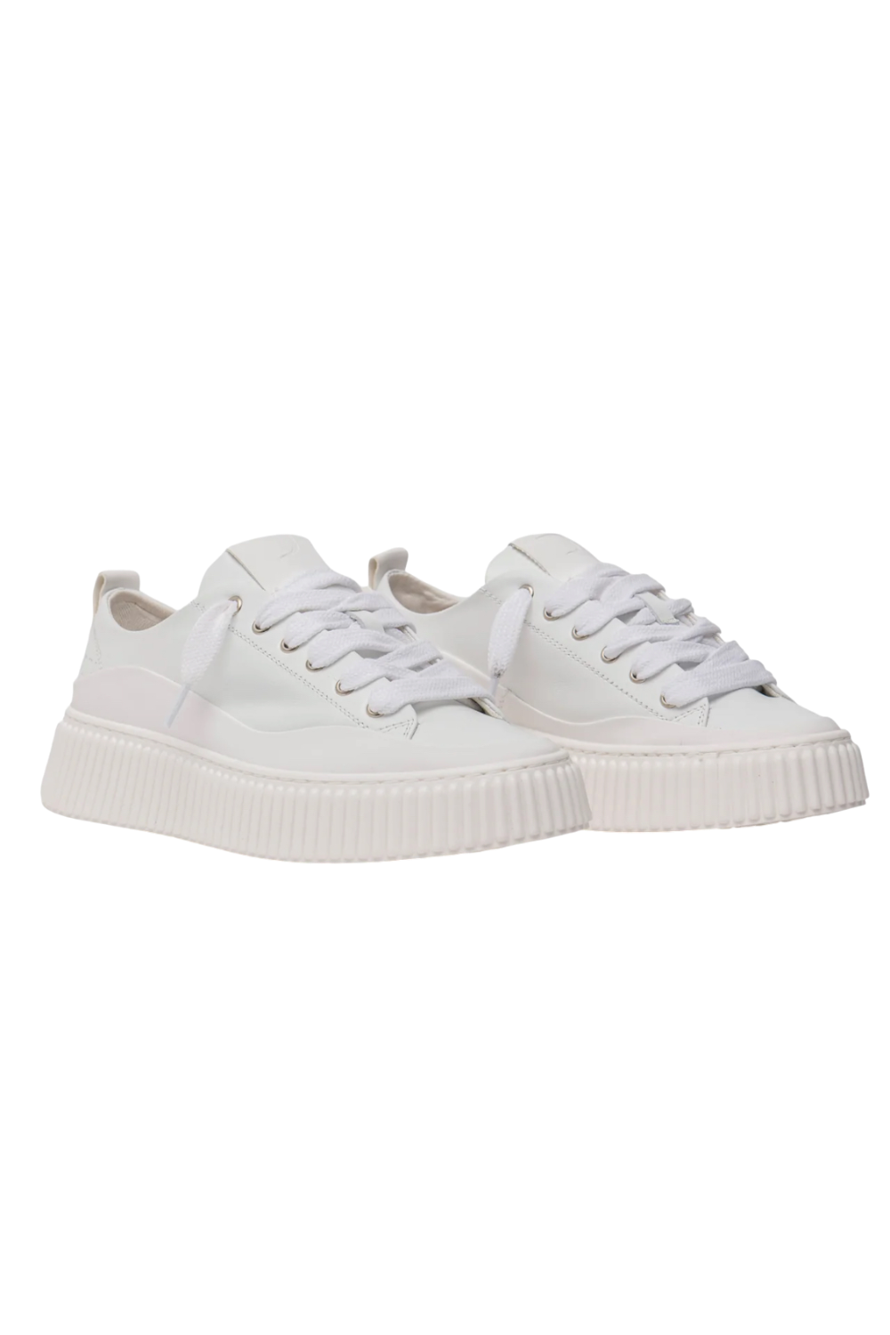 תמונת תקריב של נעלי סניקרס 2020