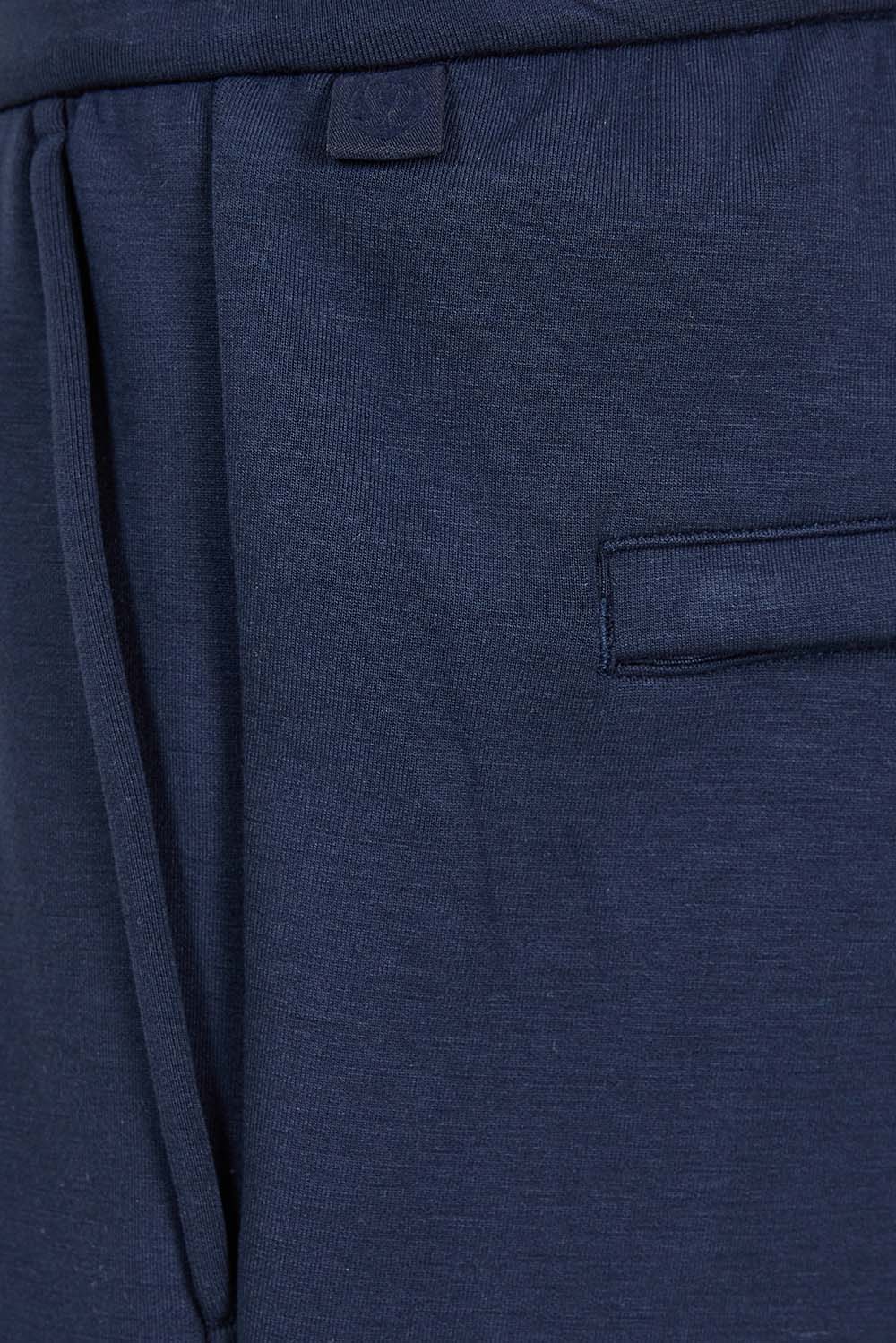 תמונת תקריב דוגמן של Smooth Spacer Pintuck Pant *Regular