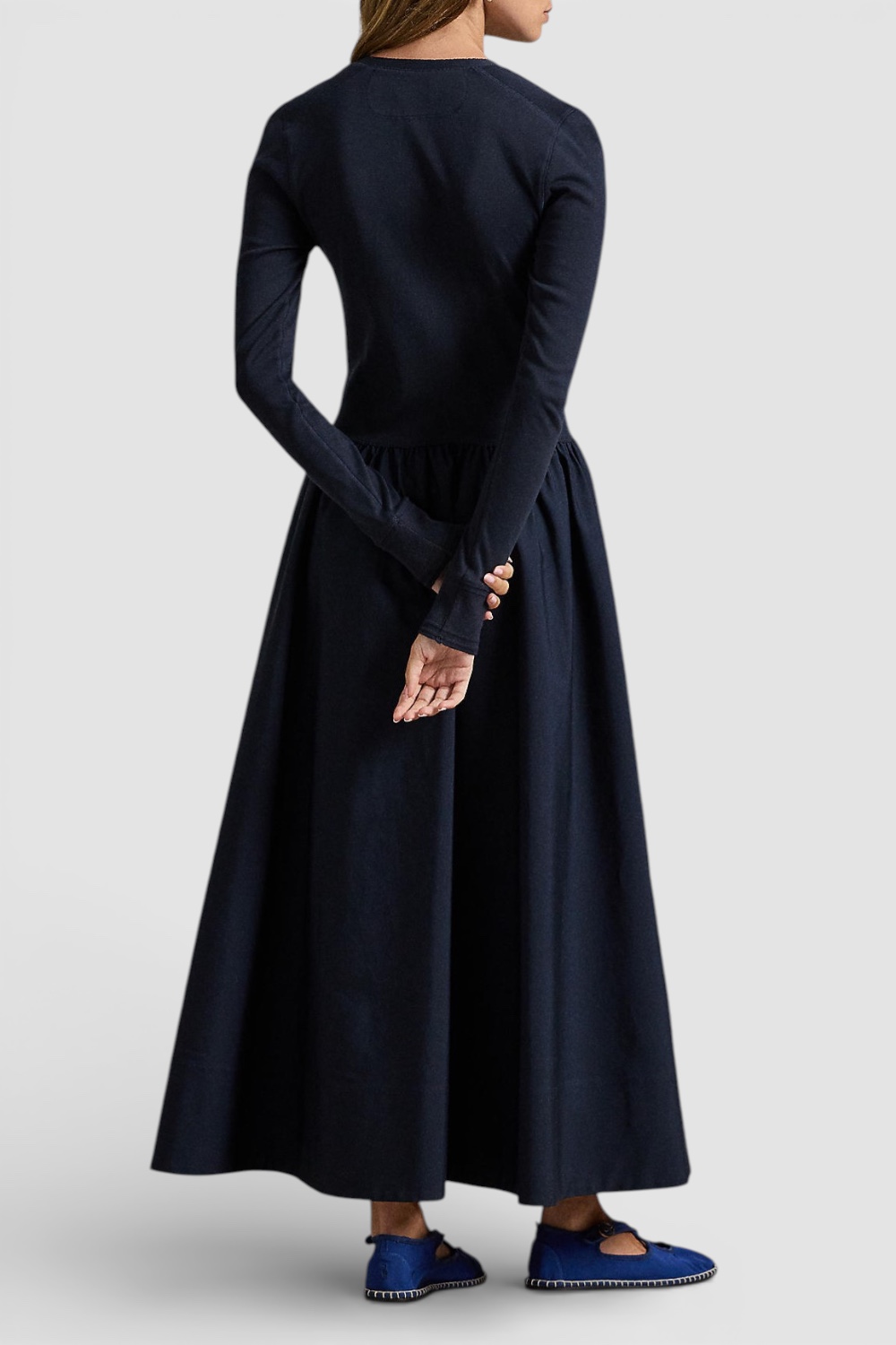 תמונת דוגמן אחורית של שמלת מקסי