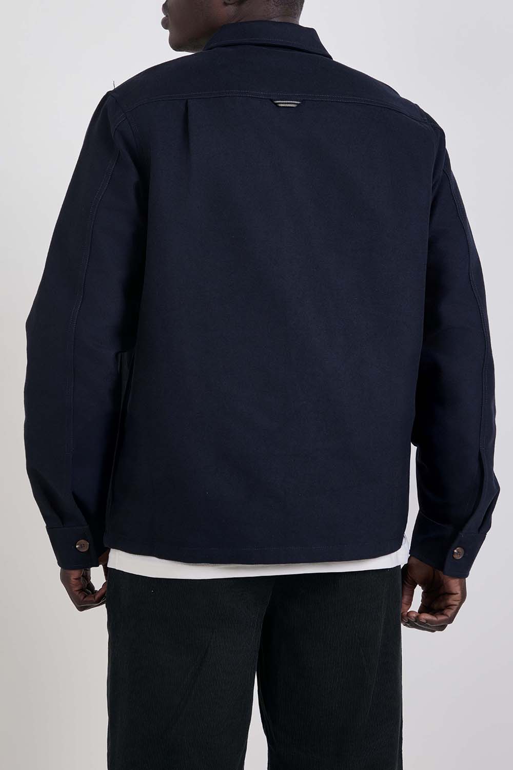 תמונת דוגמן אחורית של חולצת ז'קט