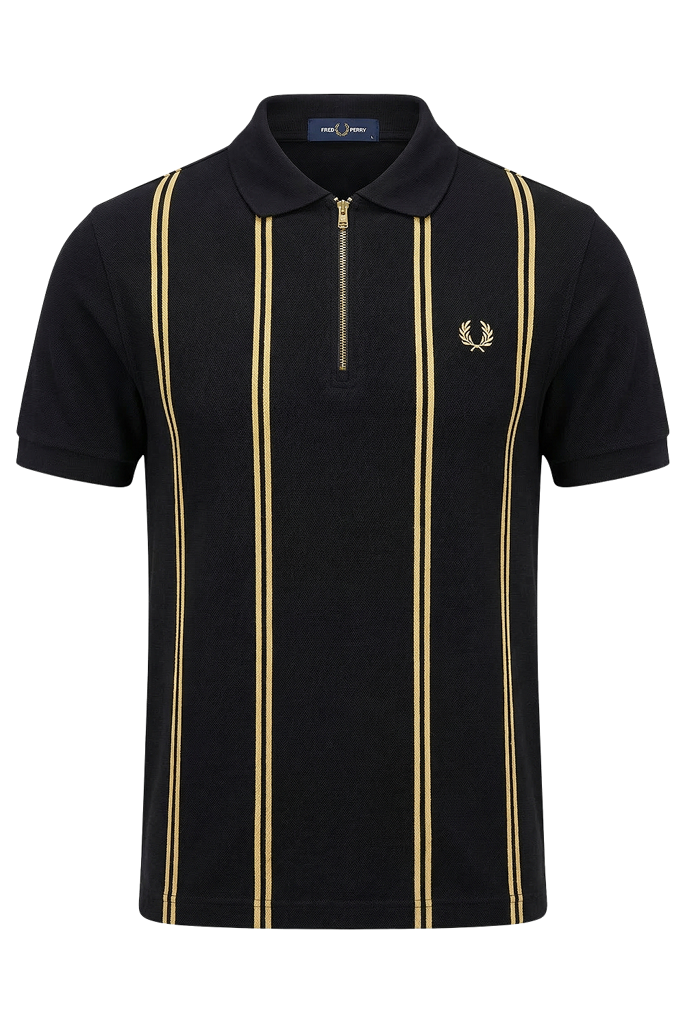 תמונה קידמית של חולצת פולו