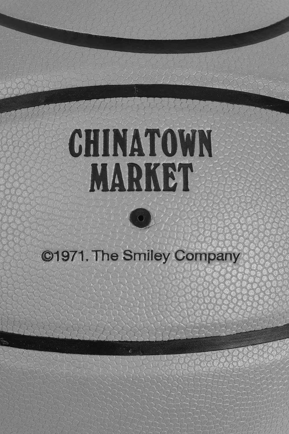 תמונת תקריב של Smiley 3M Basketball