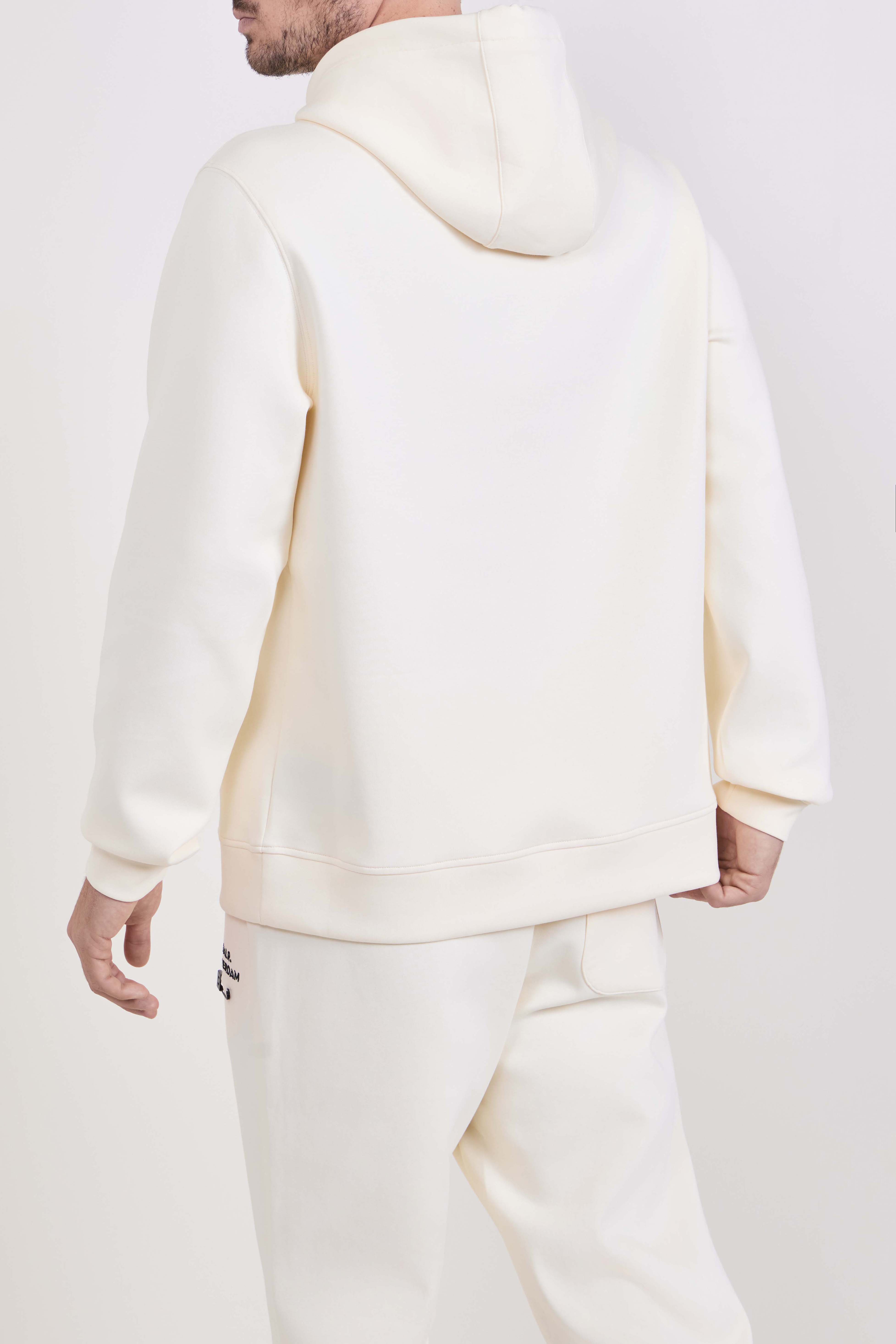 תמונת דוגמן אחורית של קפוצ'ון