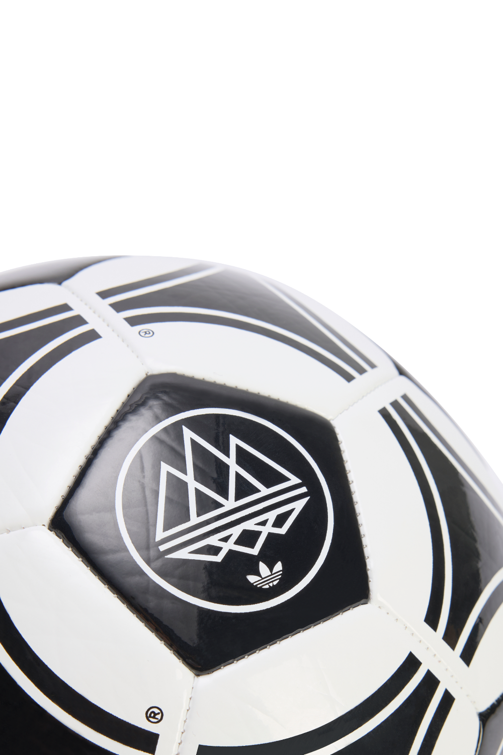 תמונת פנים של כדורגל