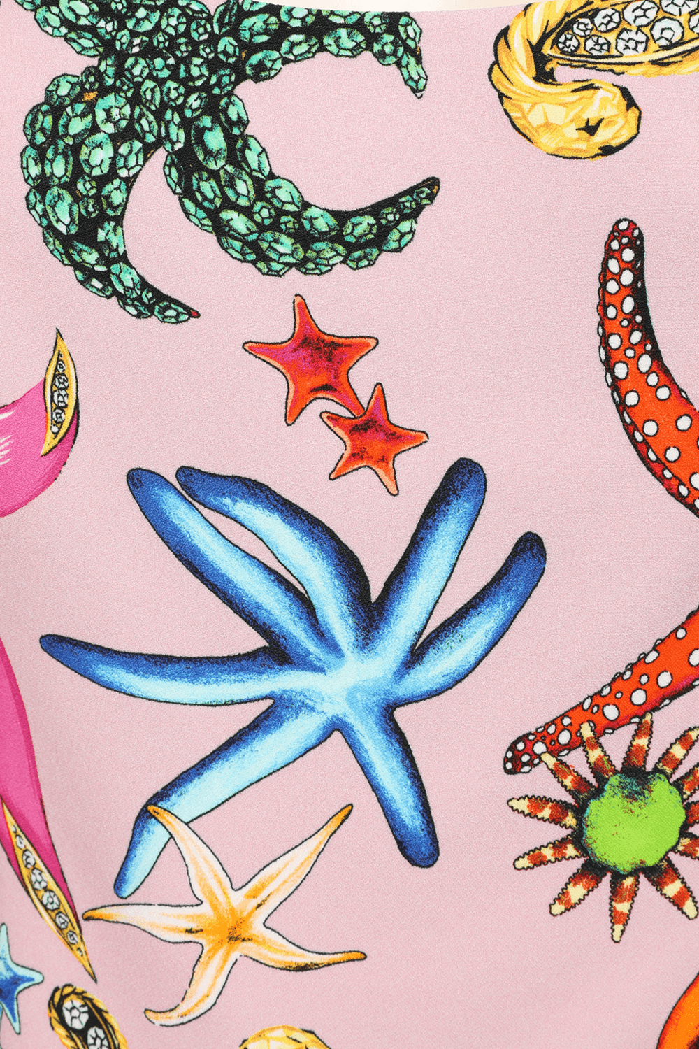 תמונה אחורית של שמלת מידי ורודה עם פרינט אוצרות ים צבעוני