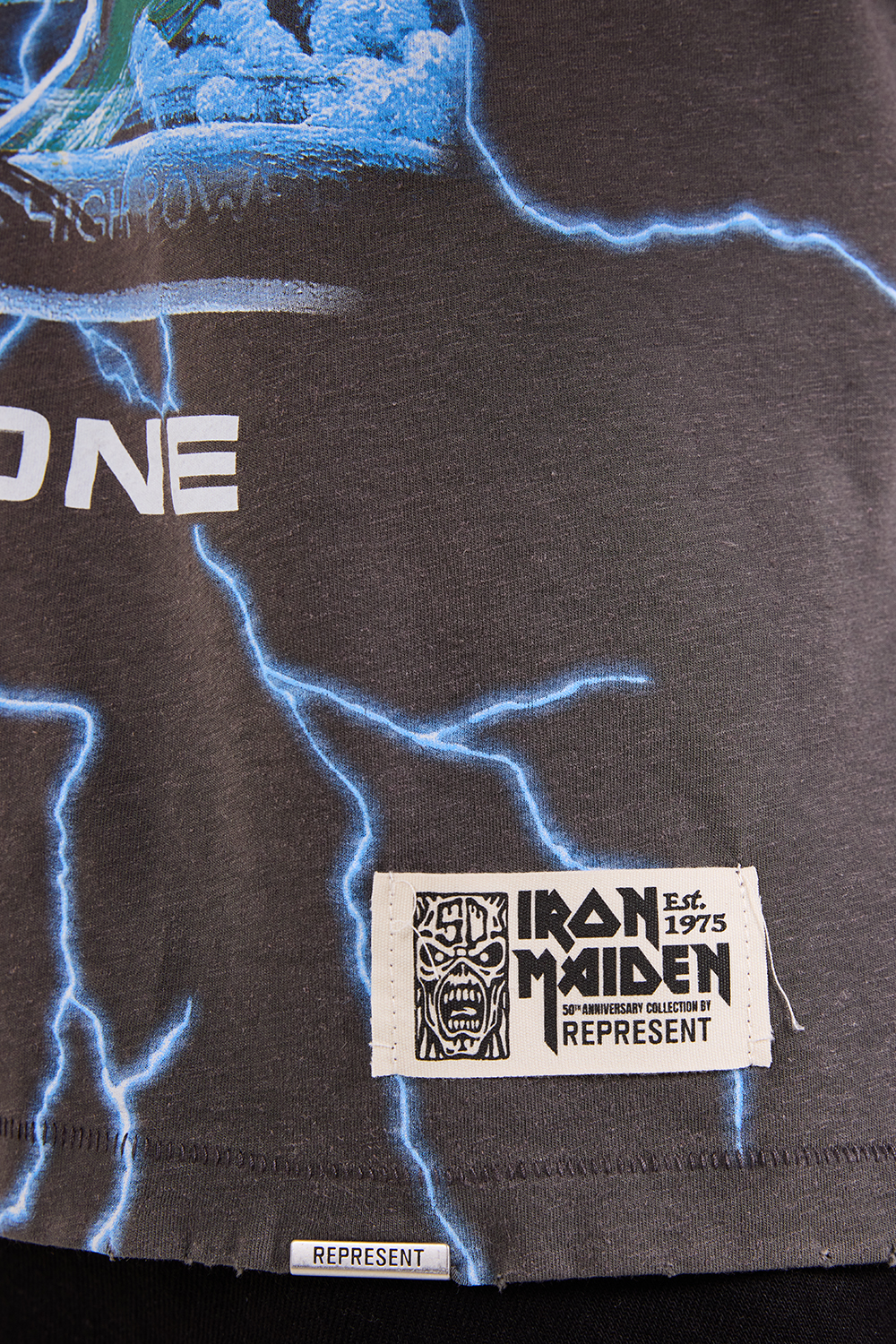 תמונת דוגמן אחורית של חולצת טי במהדורת 50 שנה לאיירון מיידן