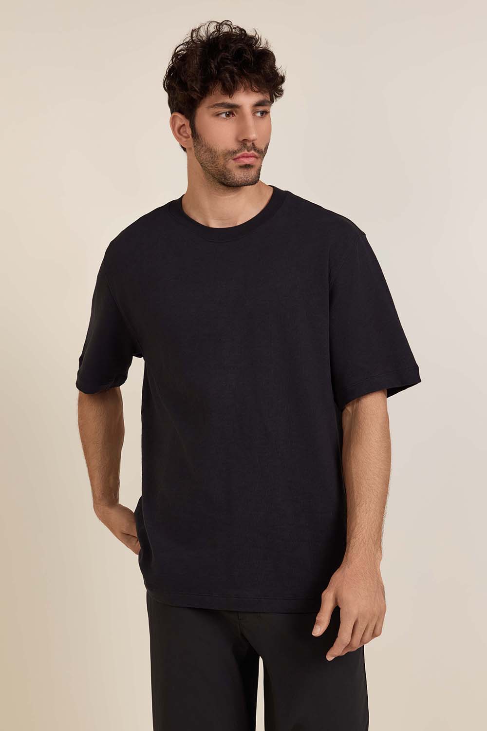 תמונת דוגמן קידמית של Slub Cotton-Jersey Short Sleeve
