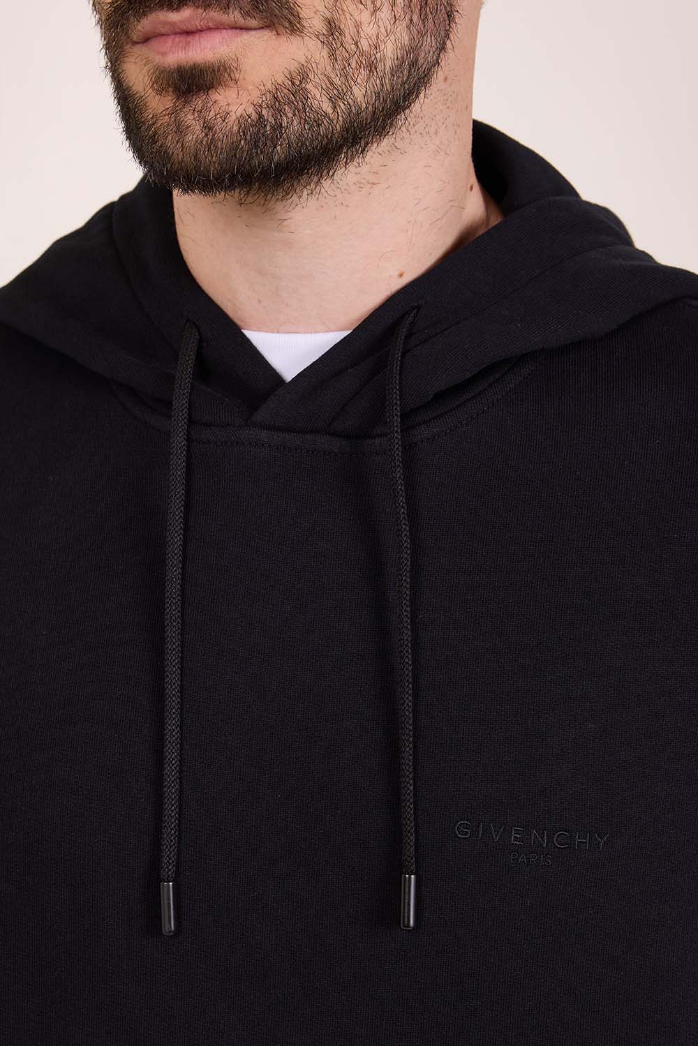 תמונת תקריב דוגמן של קפוצ'ון בגזרה רגילה