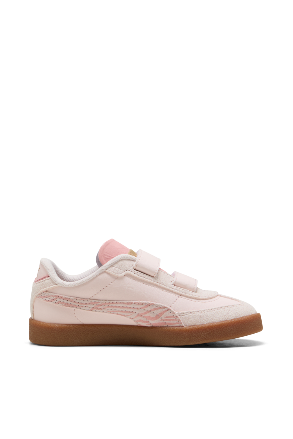 תמונה קידמית של נעלי סניקרס