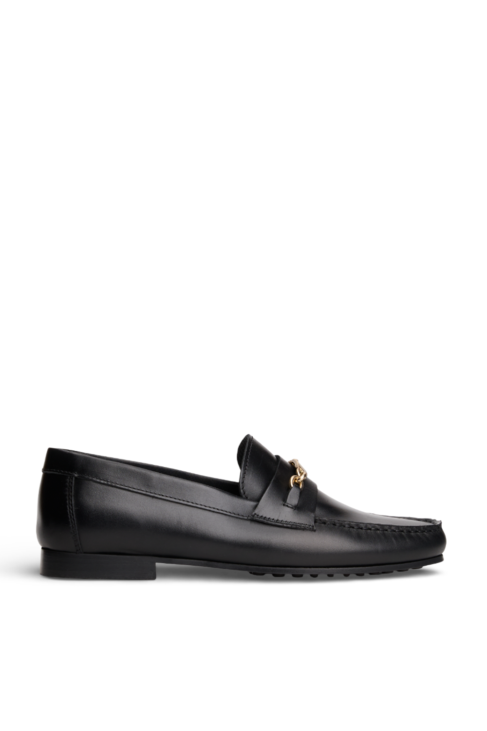 תמונה קידמית של נעלי מוקסינים עור