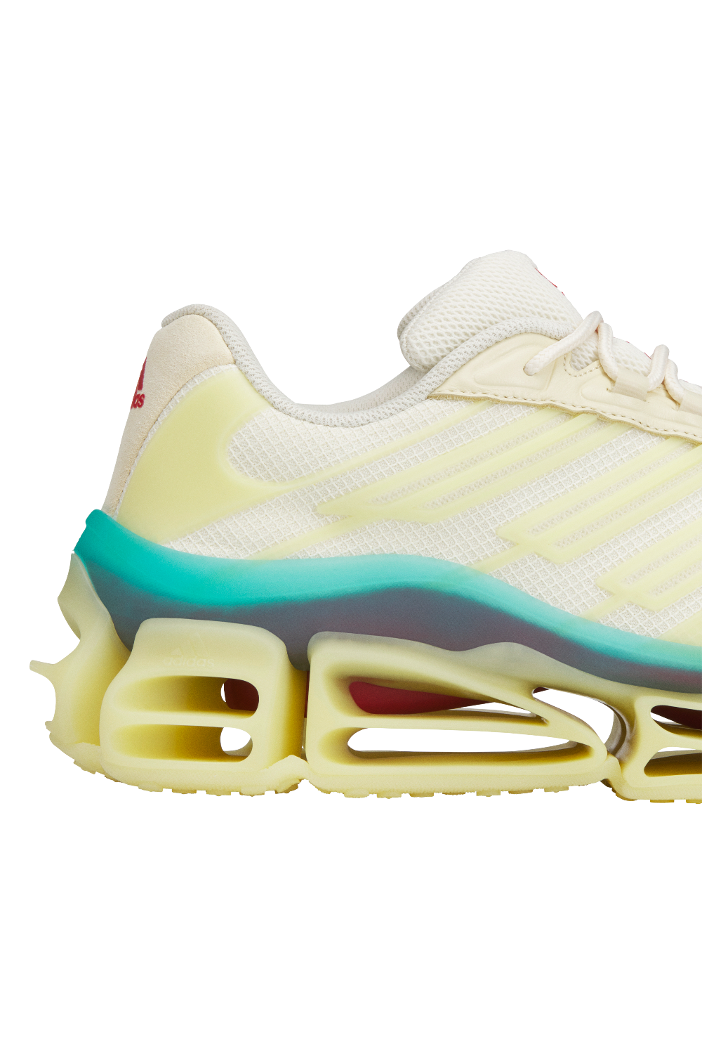 נעלי סניקרס מגה־רייד אדידס X וילי צ'אווריה