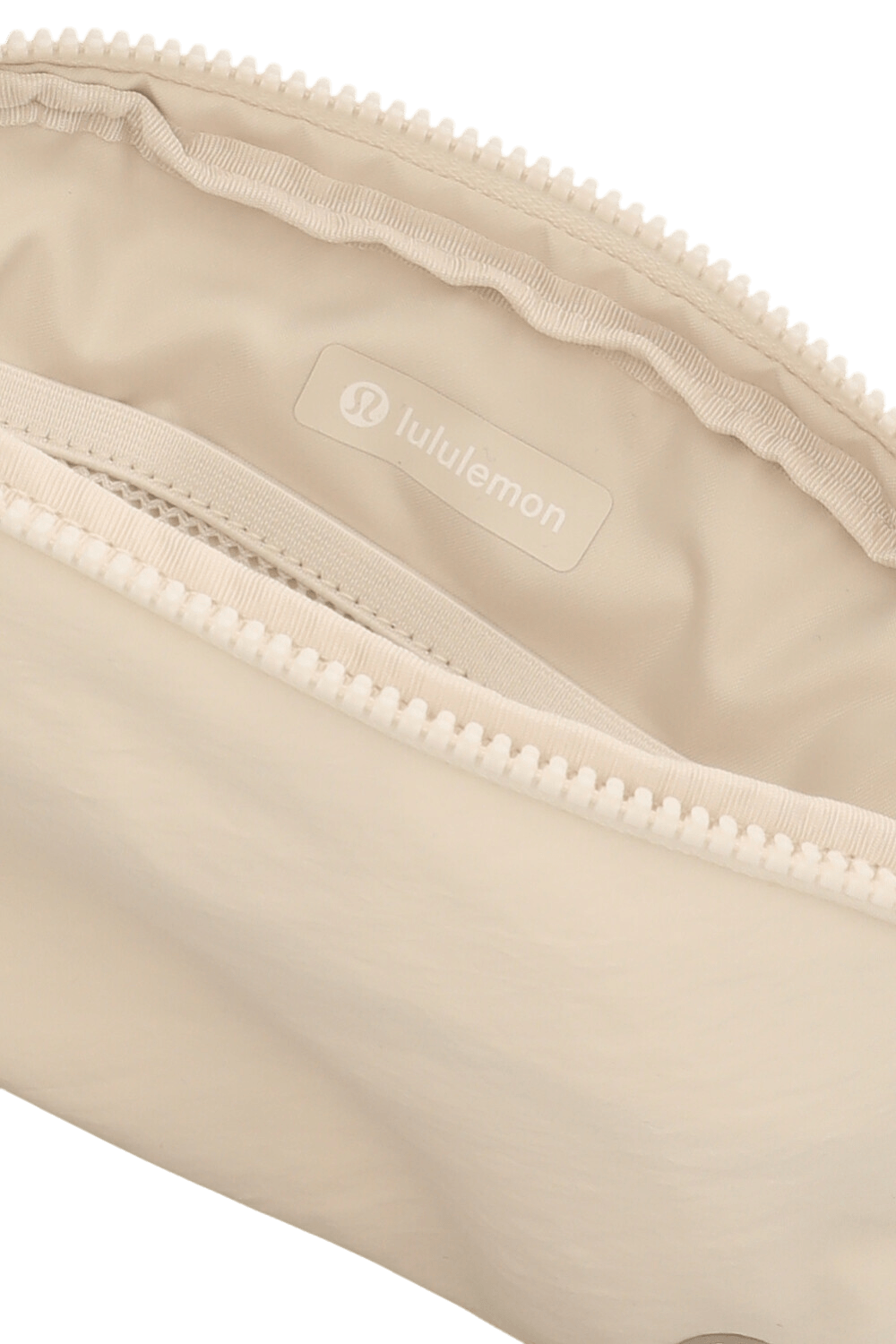 תמונת פנים של Everywhere Belt Bag 1L