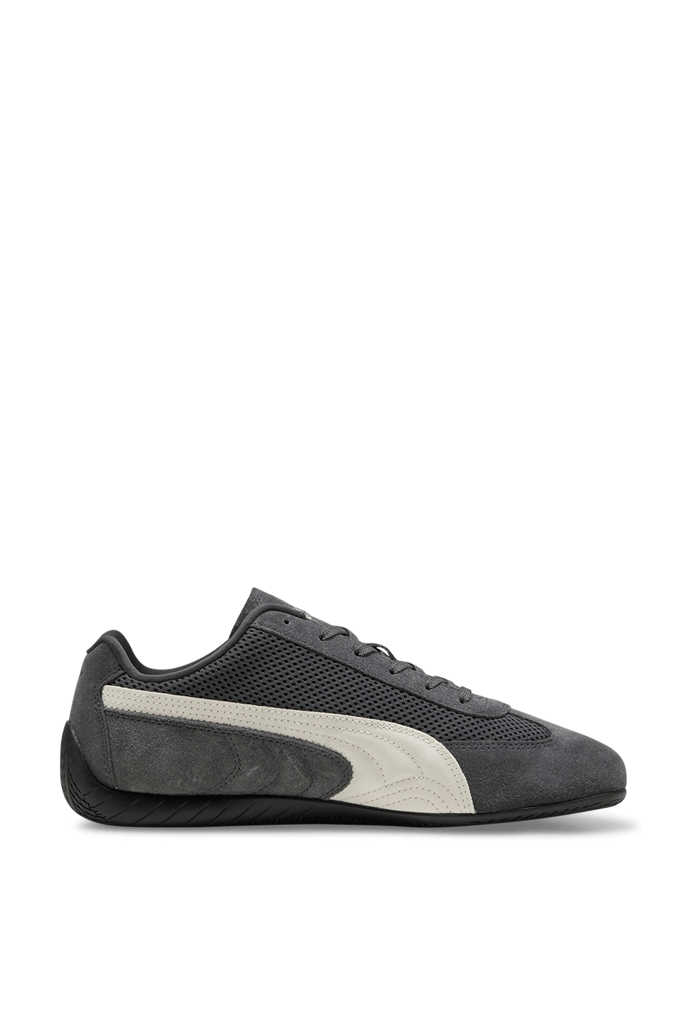 תמונה קידמית של נעלי סניקרס ספידקאט