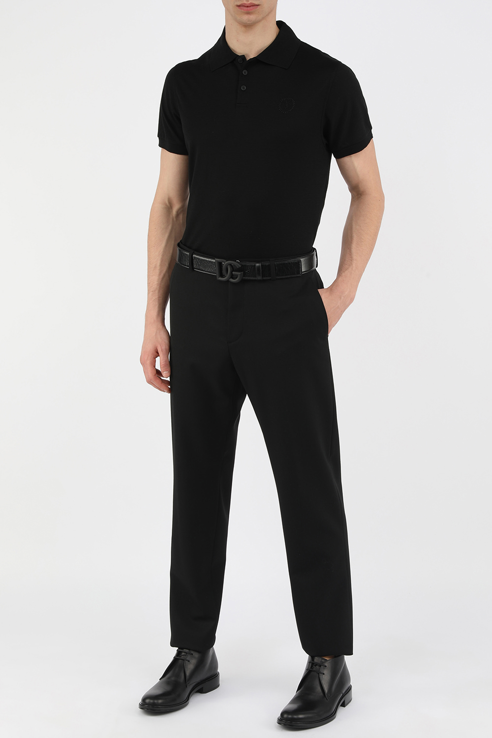 תמונת דוגמן קידמית של חגורת עור עם אבזם מאט בגוון שחור