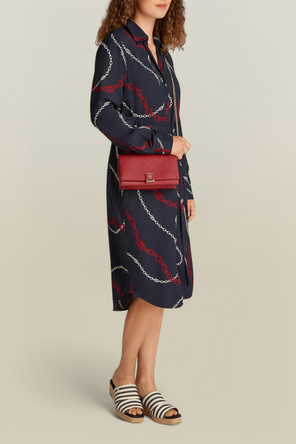 תמונת דוגמן קידמית של תיק כתף