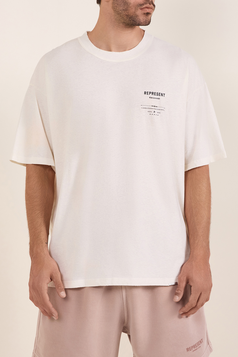 תמונת דוגמן קידמית של חולצת טי ריבר מנור