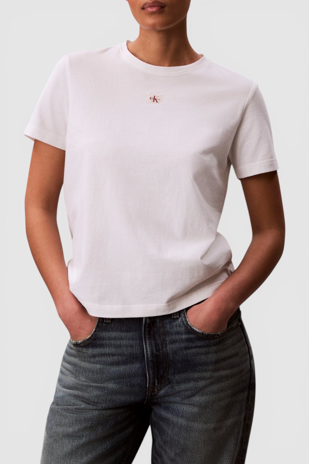 תמונת דוגמן קידמית של חולצת טי