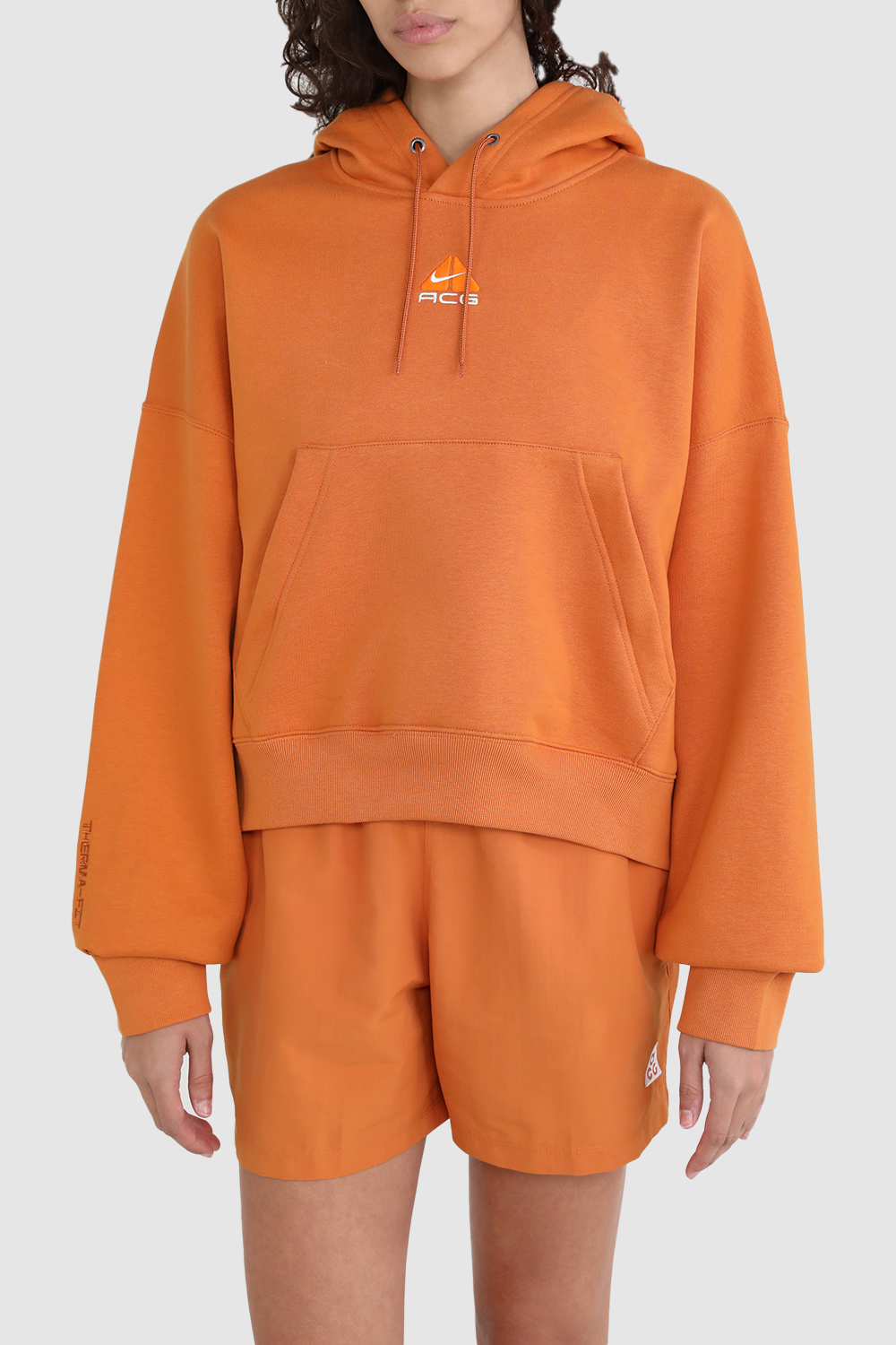 תמונת דוגמן קידמית של סווטשירט קפוצ`ון