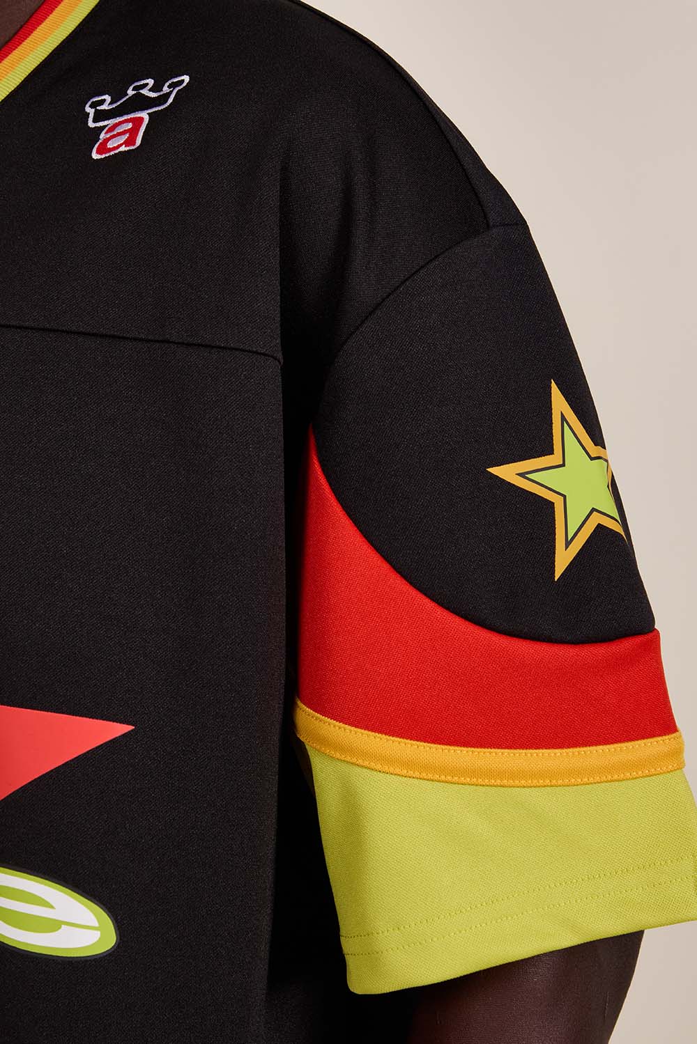 תמונת דוגמן אחורית של חולצת טי