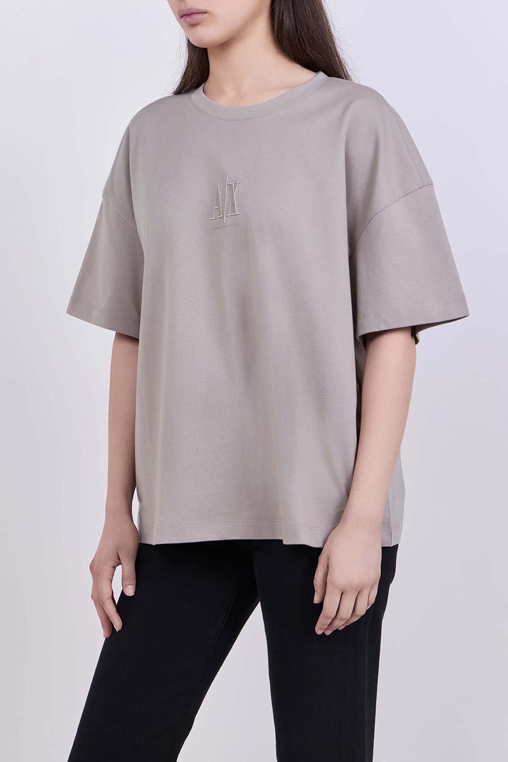 תמונת דוגמן קידמית של חולצת טי