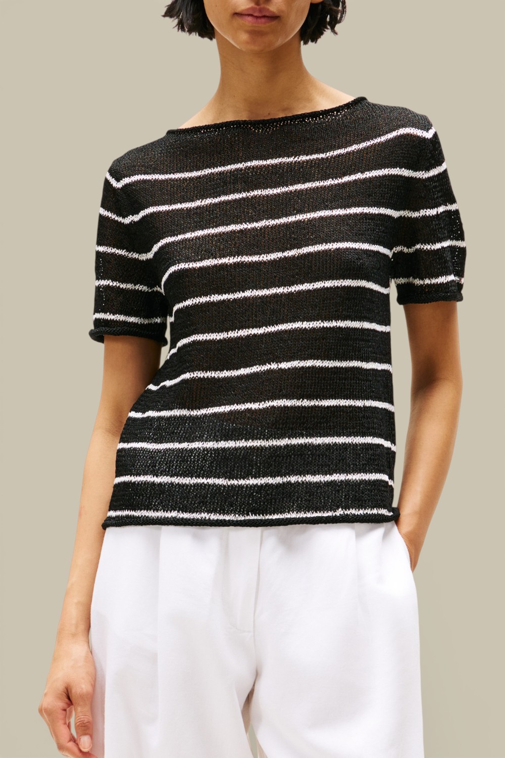 תמונת דוגמן קידמית של סריג קצר