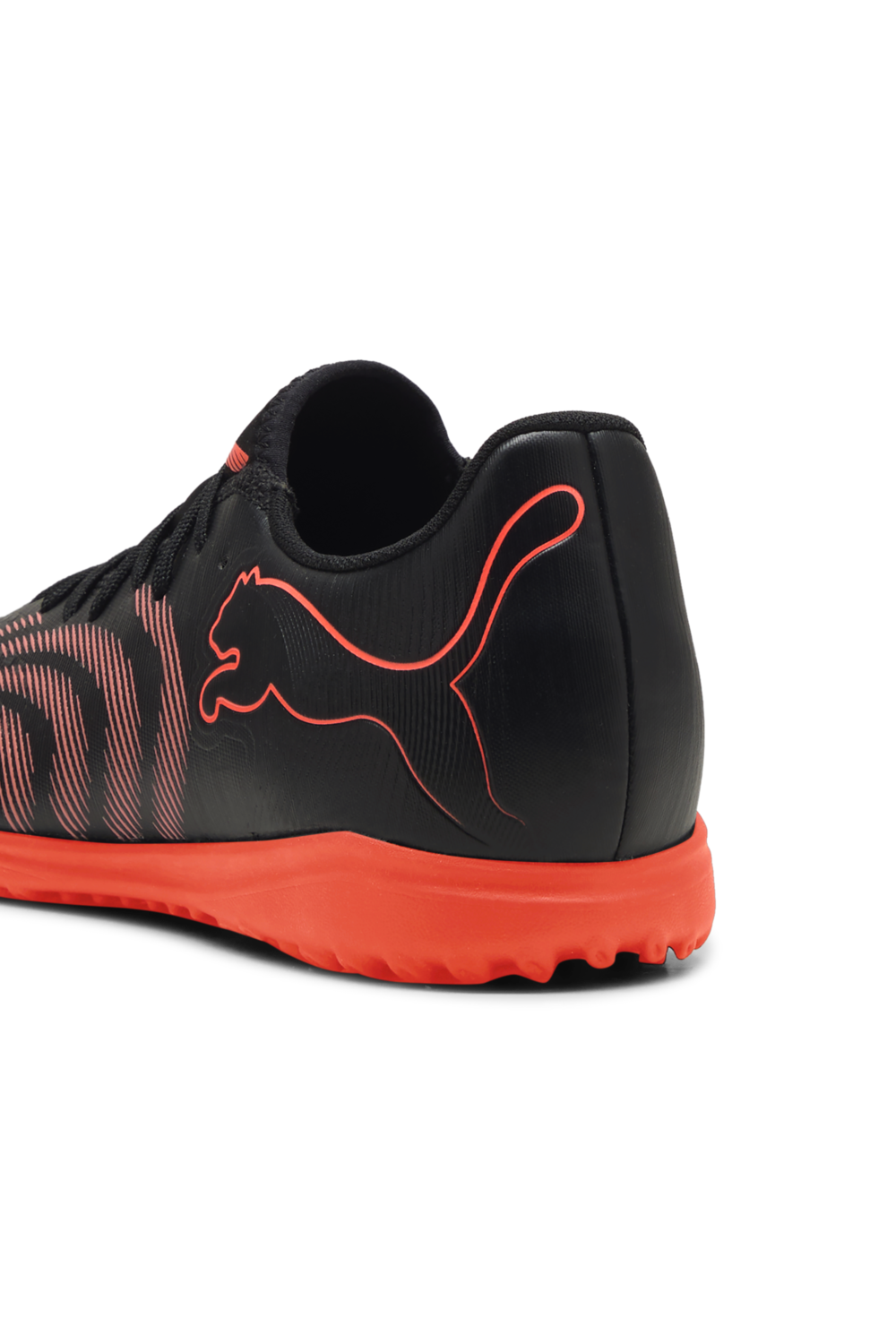 תמונת פנים של נעלי כדורגל