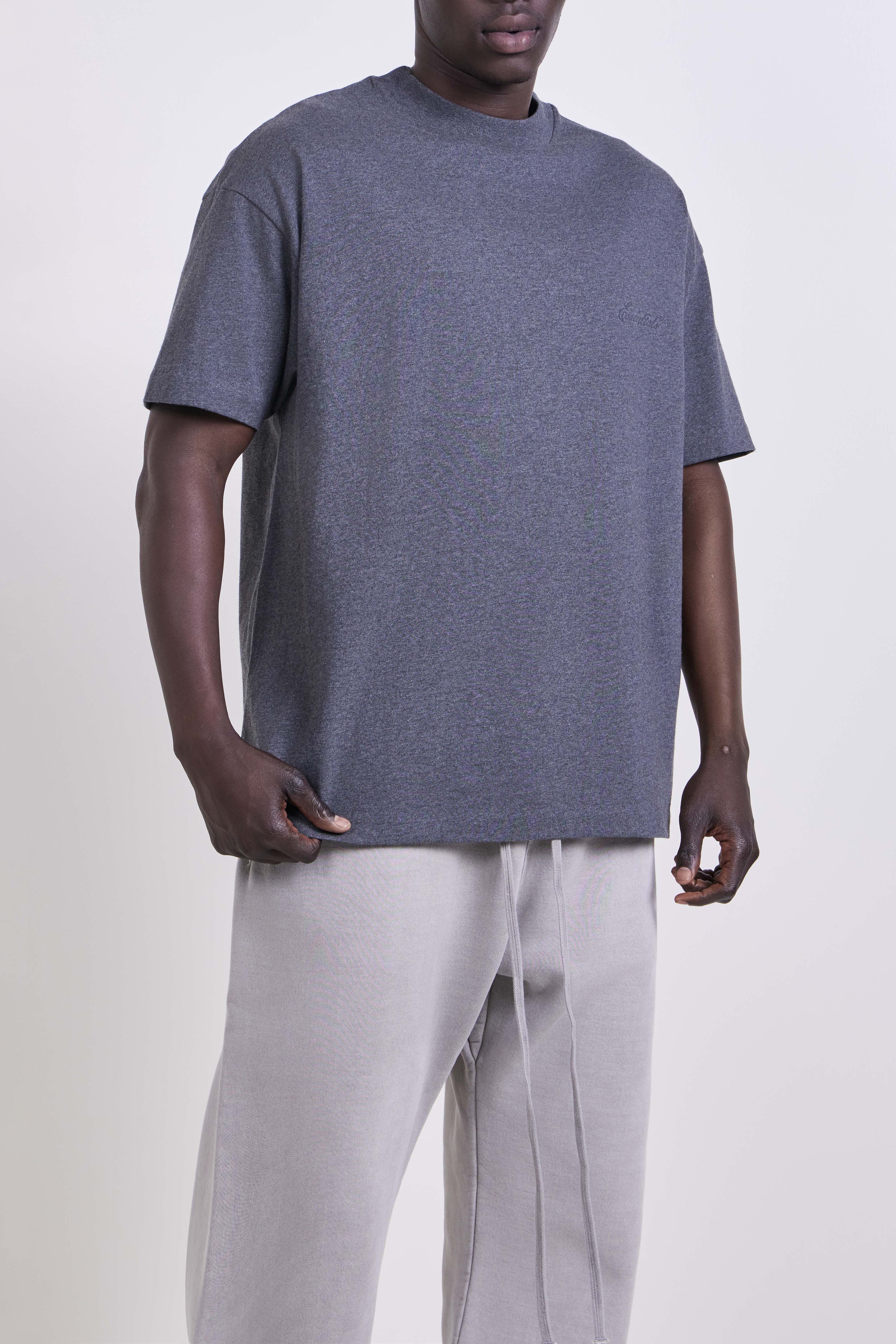 תמונת דוגמן קידמית של חולצת טי