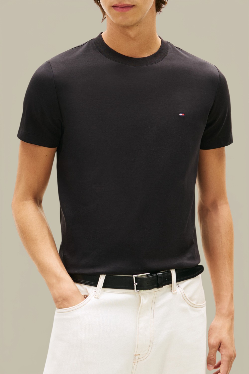 תמונת דוגמן קידמית של חולצת טי