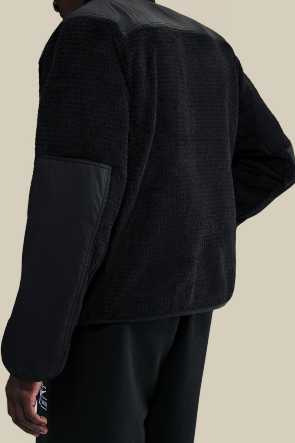 תמונת דוגמן אחורית של Nike x Stussy