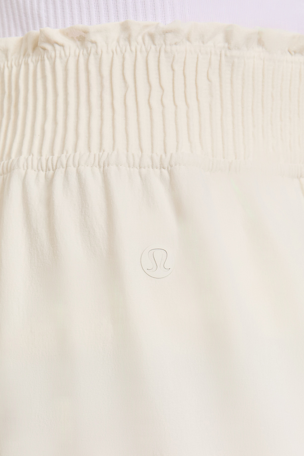 תמונת תקריב דוגמן של Stretch Woven Wide-Leg High-Rise Pant