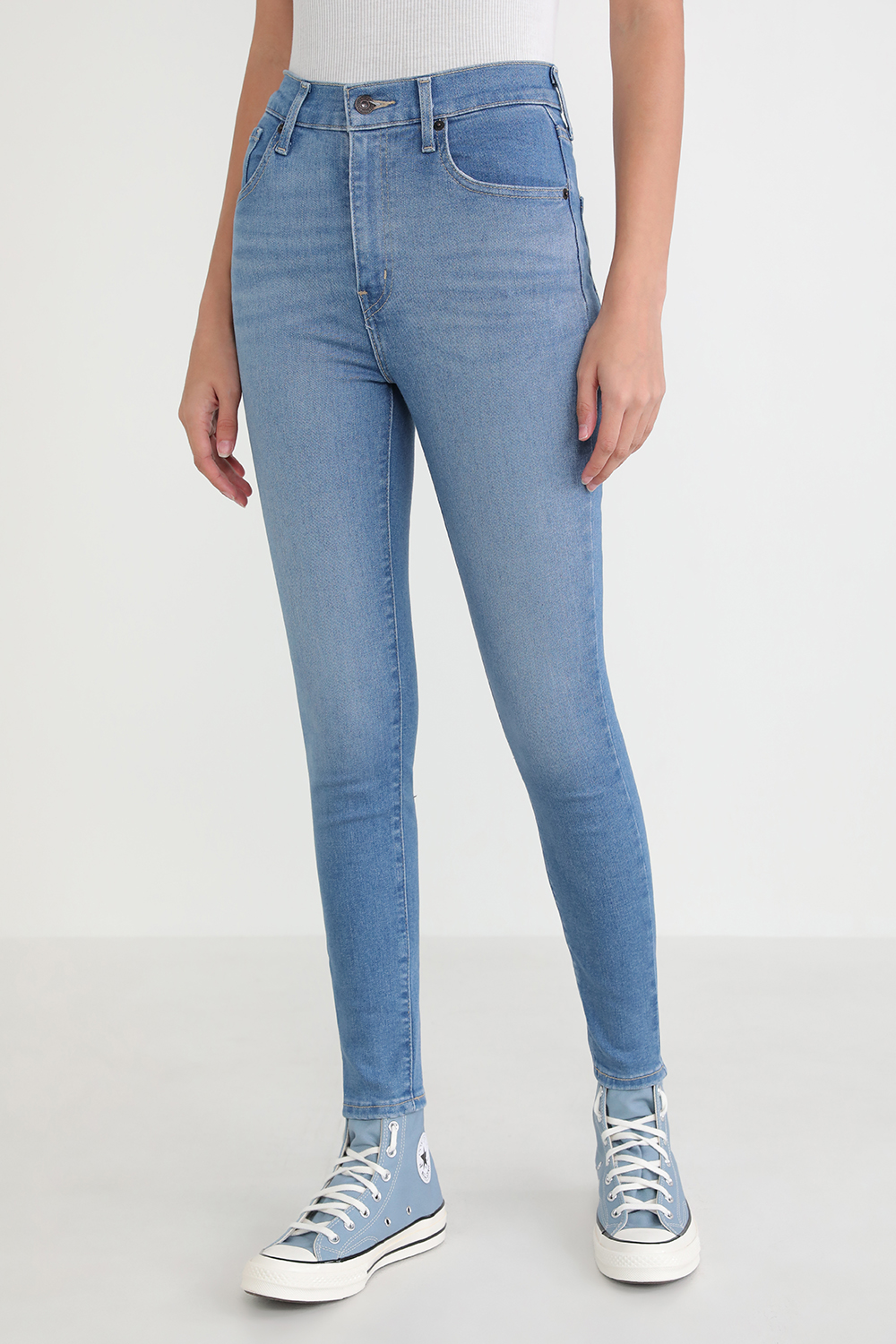 תמונת דוגמן קידמית של מכנסי ג'ינס סופר סקיני