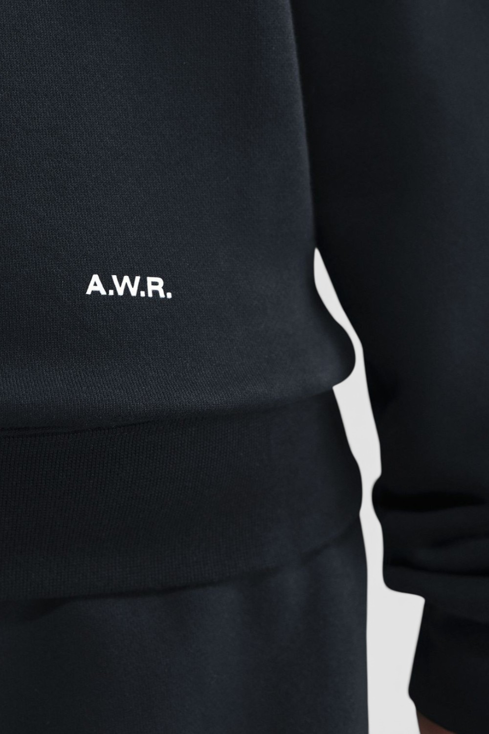 סווטשירט נייקי X נוקטה