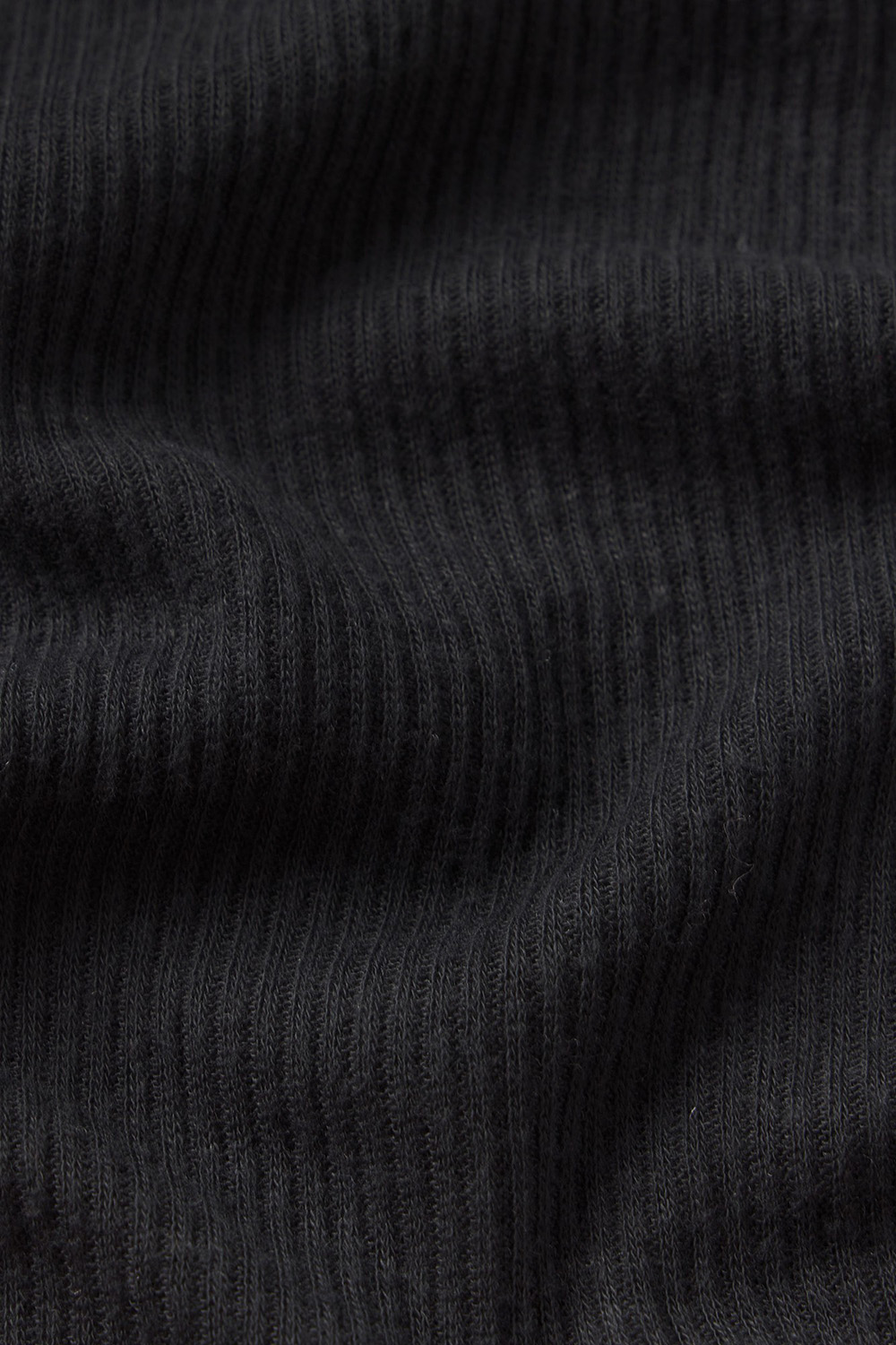 תמונת תקריב דוגמן של SHEER RIB LONG SLEEVE WIDE CREW