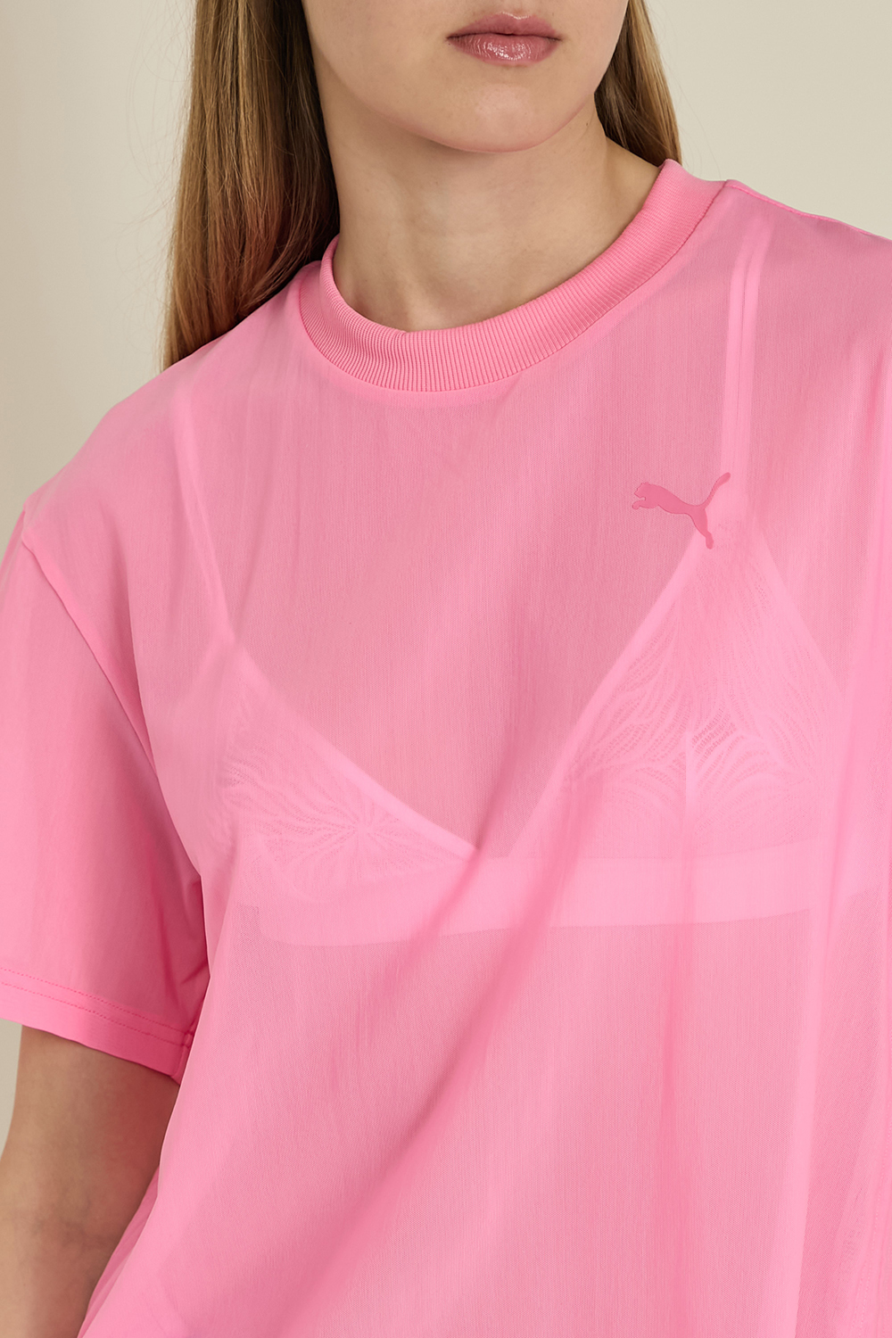 תמונת תקריב דוגמן של חולצת רשת