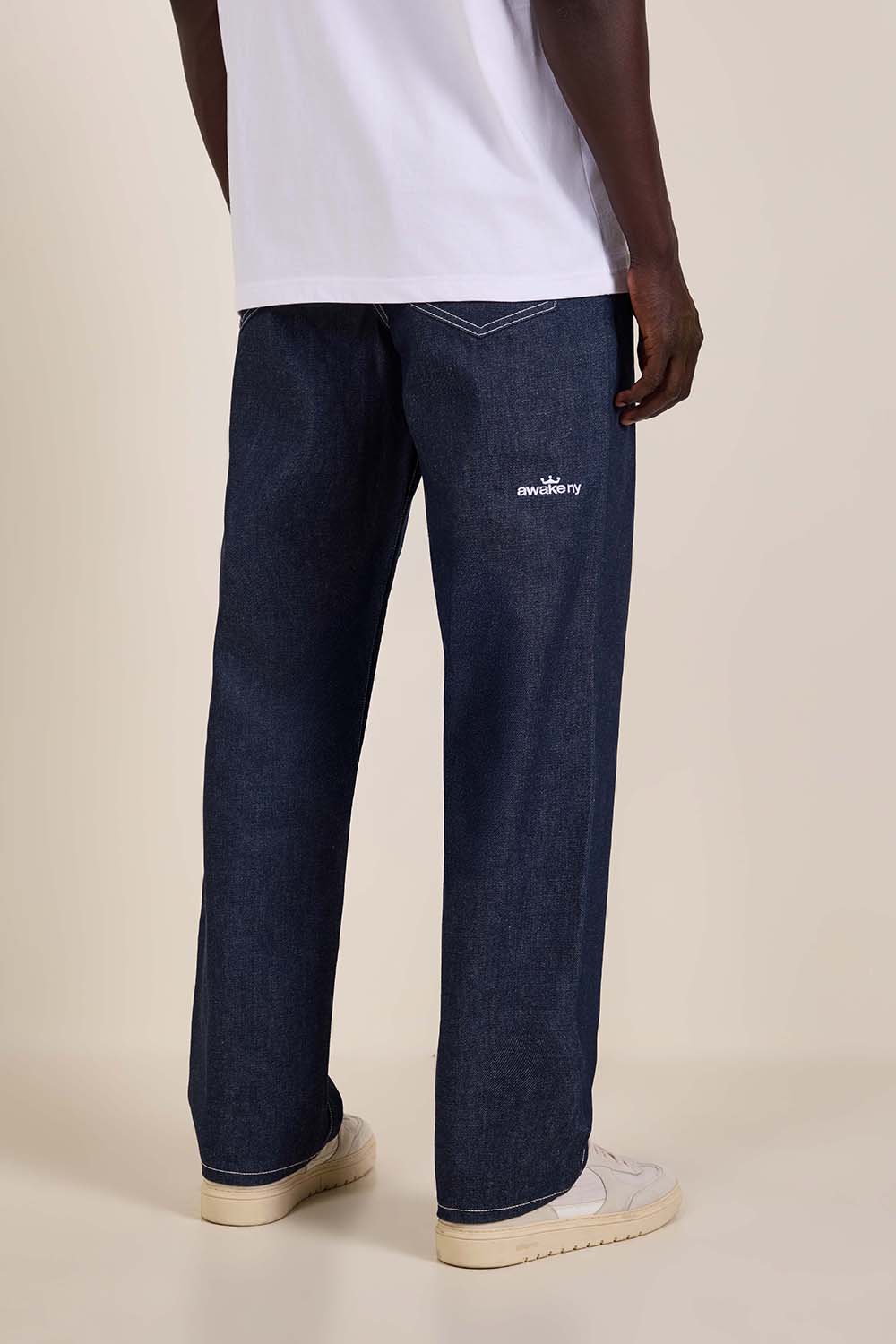 מכנסי ג'ינס בגזרה ישרה