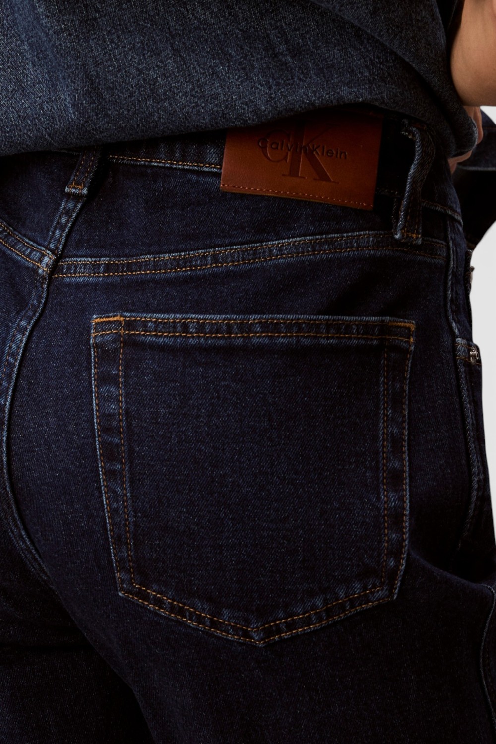 מכנסי ג'ינס ברוק