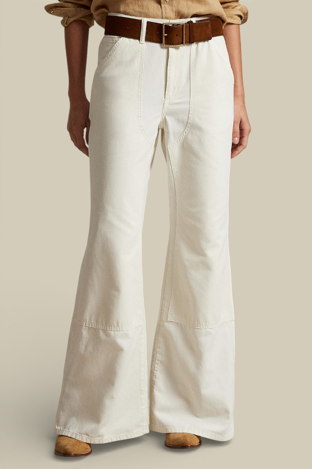 תמונת דוגמן קידמית של מכנסיים