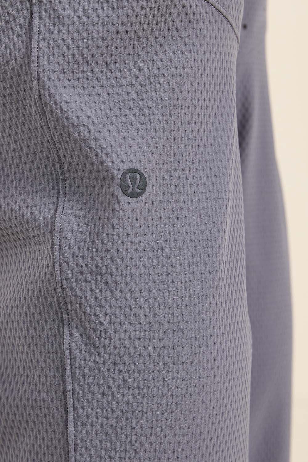 תמונת תקריב דוגמן של License To Train Textured Jogger*Regular