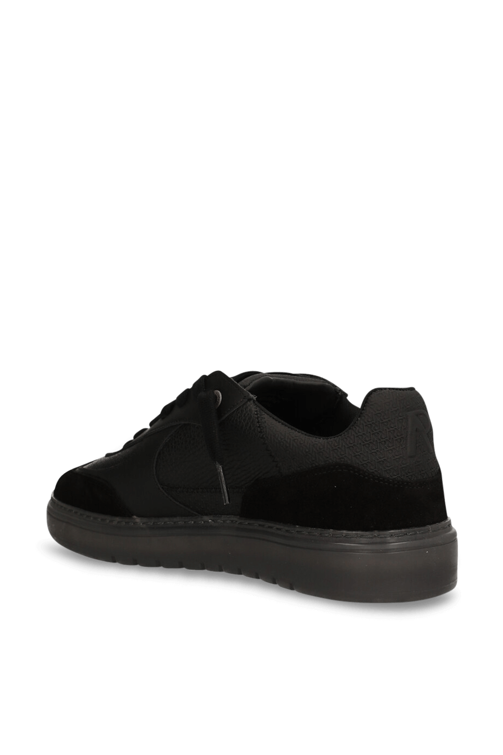 תמונה אחורית של נעלי סניקרס