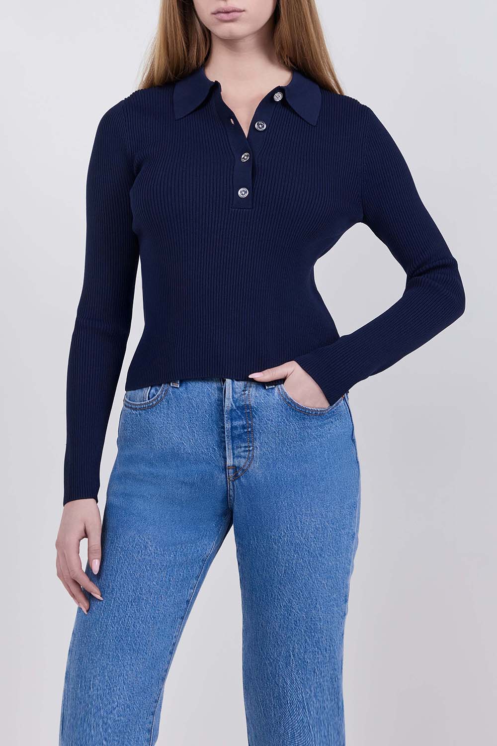 תמונת דוגמן קידמית של חולצת פולו