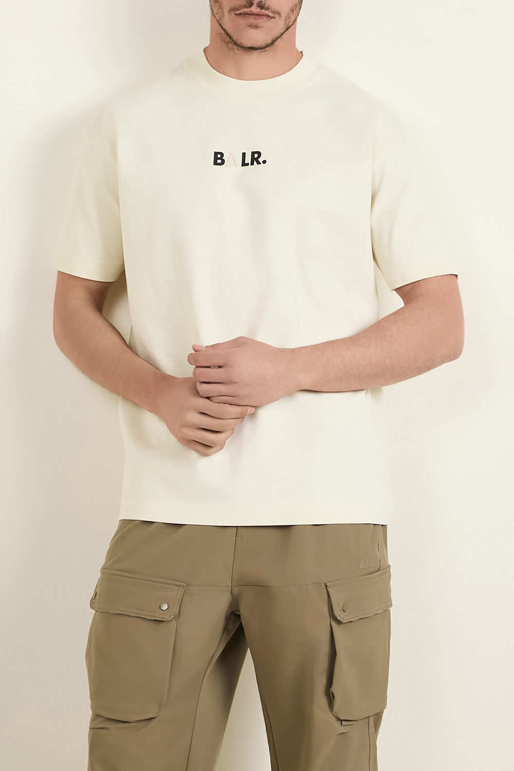 תמונת דוגמן קידמית של חולצת טי